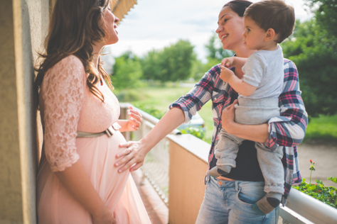 Pregnancy woman chatting