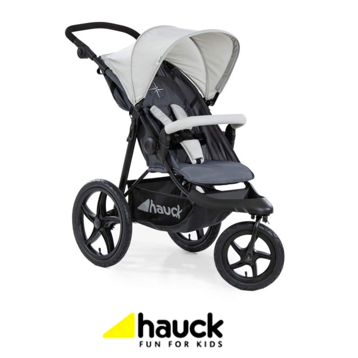 Hauck Runner 3 Wheel Pushchair - Silver / Grey