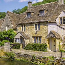 uk-holiday-centres-sq