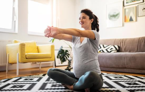 pregnancy yoga class