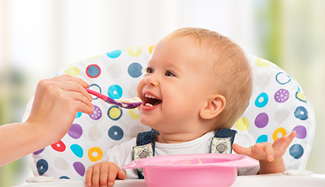 Spoon led weaning 