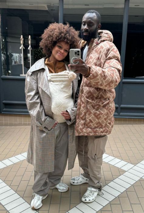 Fleur East gives birth 2 474